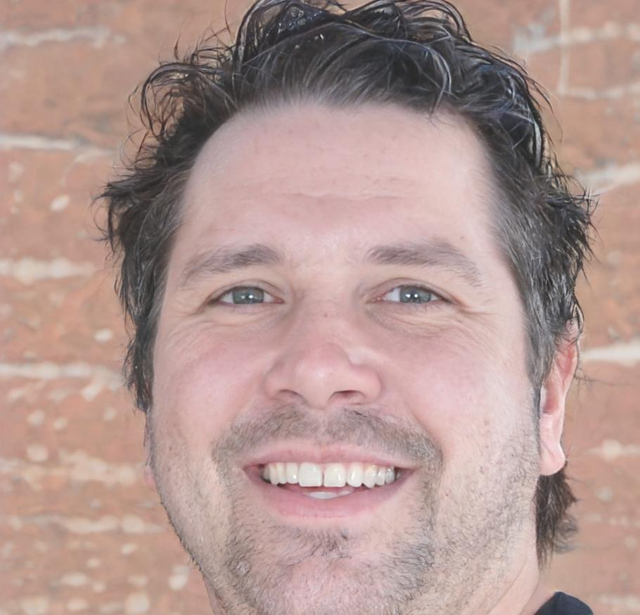 Portrait de Julien Moreau, formateur expert en finances personnelles